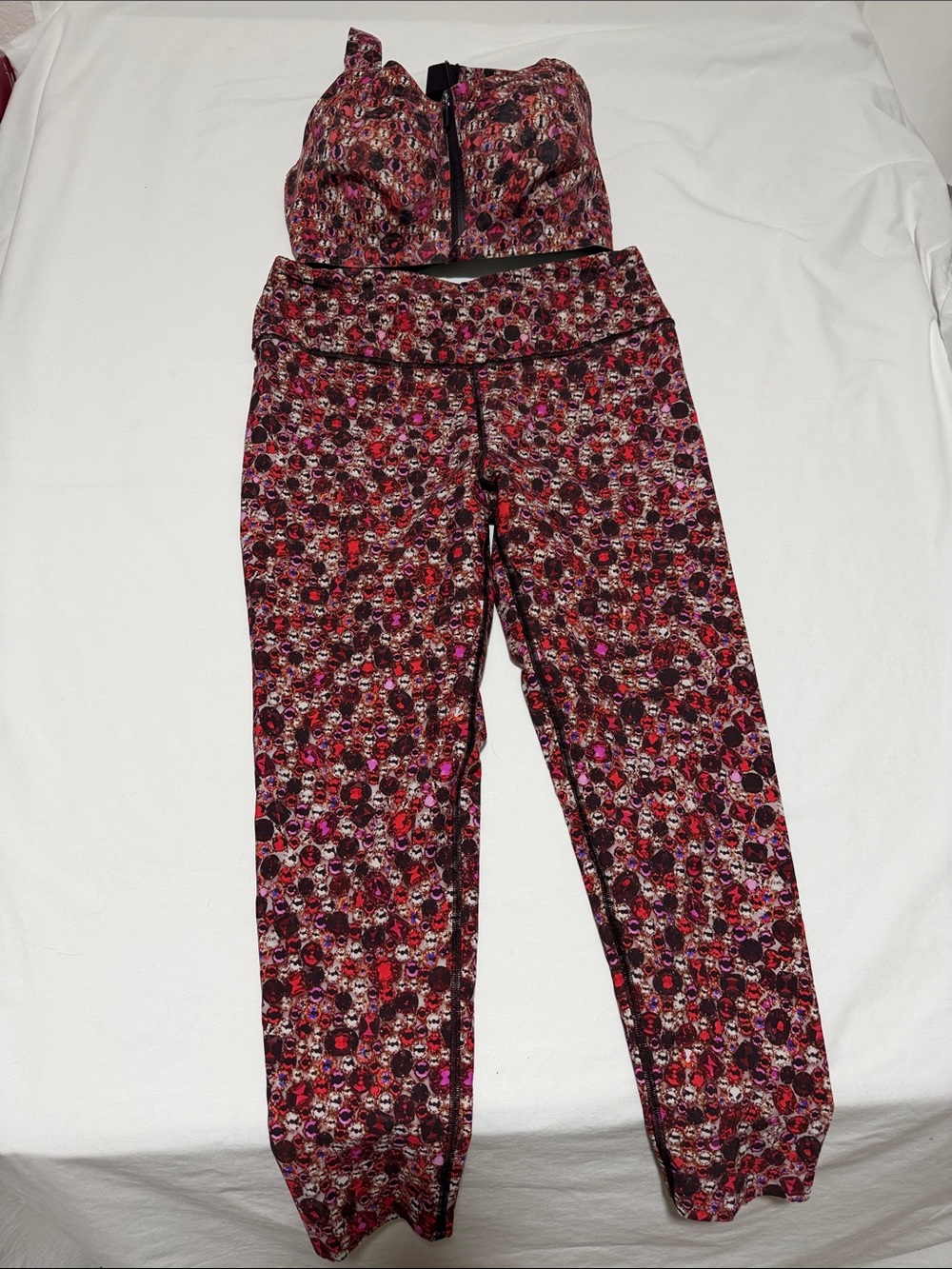 Victoria's Secret Woman's Sport Bra 34DDD and Matching Long Stretch Lg Pants